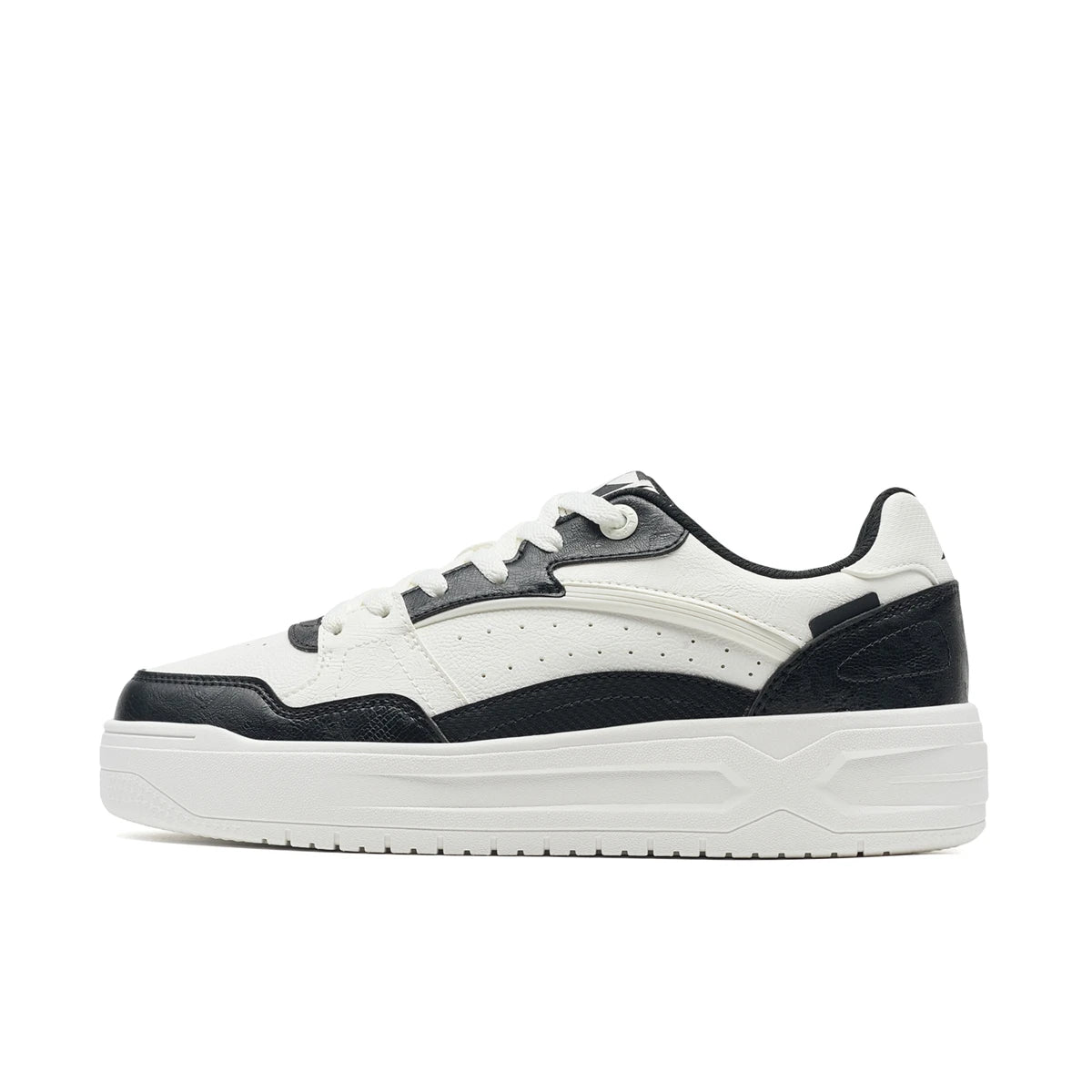 Xtep Lightweight Sports Shoes Thick Sole Low-top Fashionable